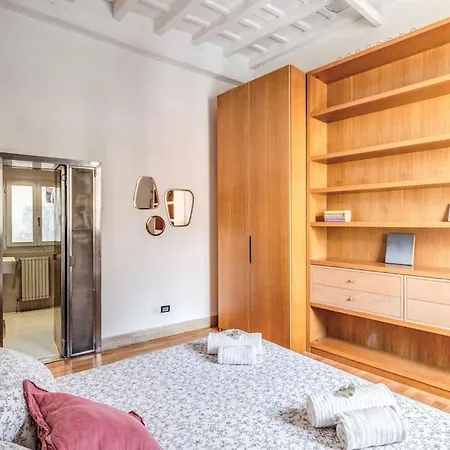 Lägenhet Trastevere At Piazza Giuditta Arcuati