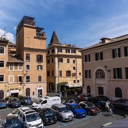 Trastevere At Piazza Giuditta Arcuati 公寓