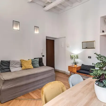 Trastevere At Piazza Giuditta Arcuati *